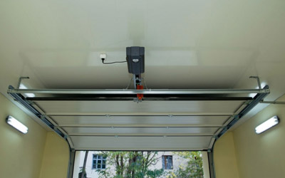 Manual Vs Automatic Garage Door: Which Should You Prefer? 