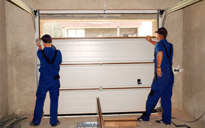 4 Reasons To Say 'No' To DIY Garage Door Repair Techniques